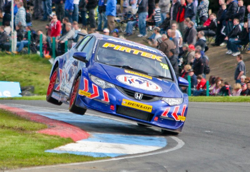 BTCC_races_Knockhill_August_26th_2012 (49).jpg